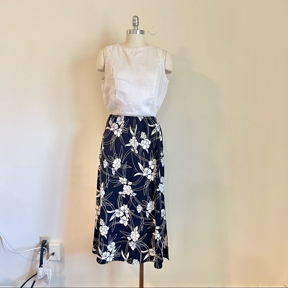 Vintage Black and White Floral Midi Skirt - Picture 2 of 6